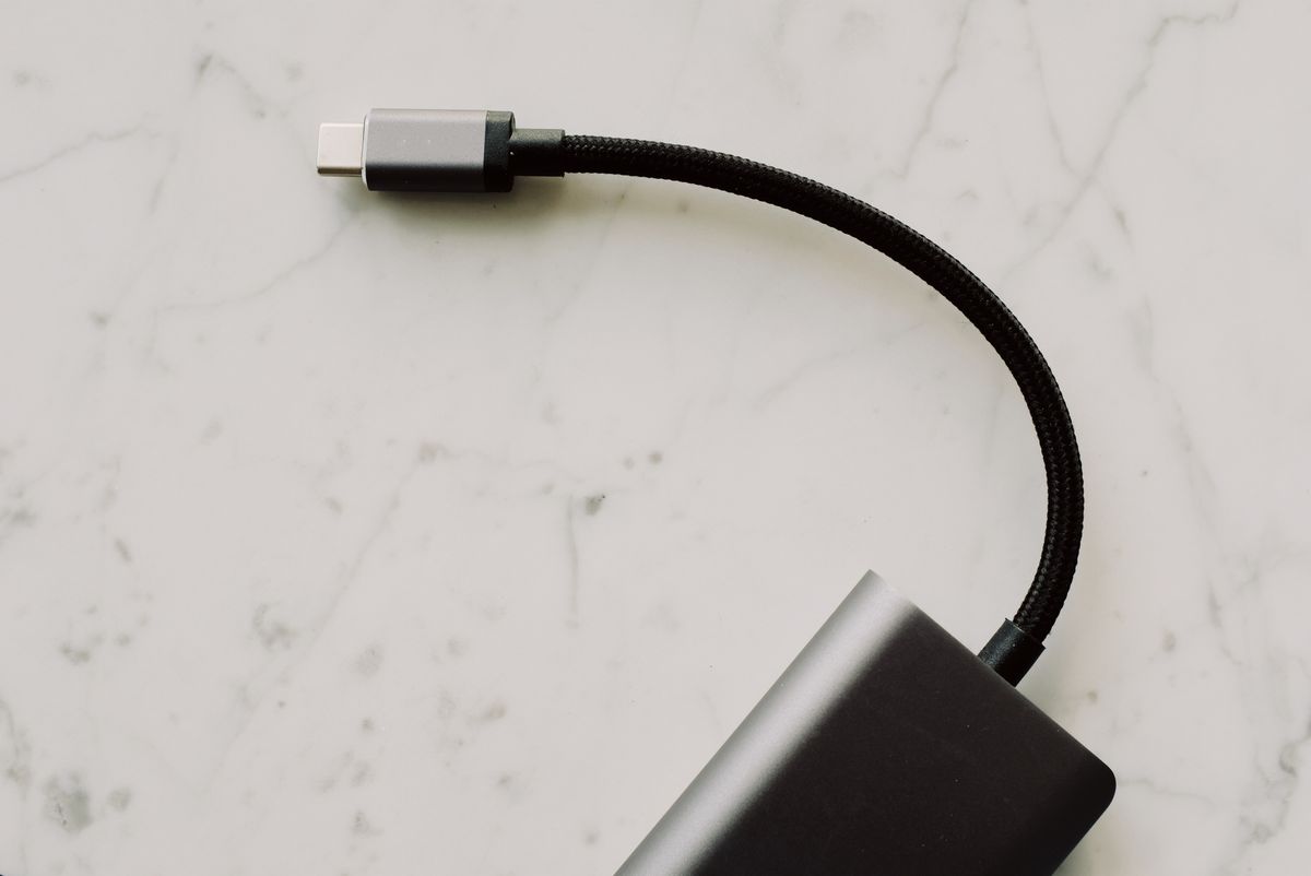 ที่ชาร์จ GaN พอร์ต USB-C เดียว 65W